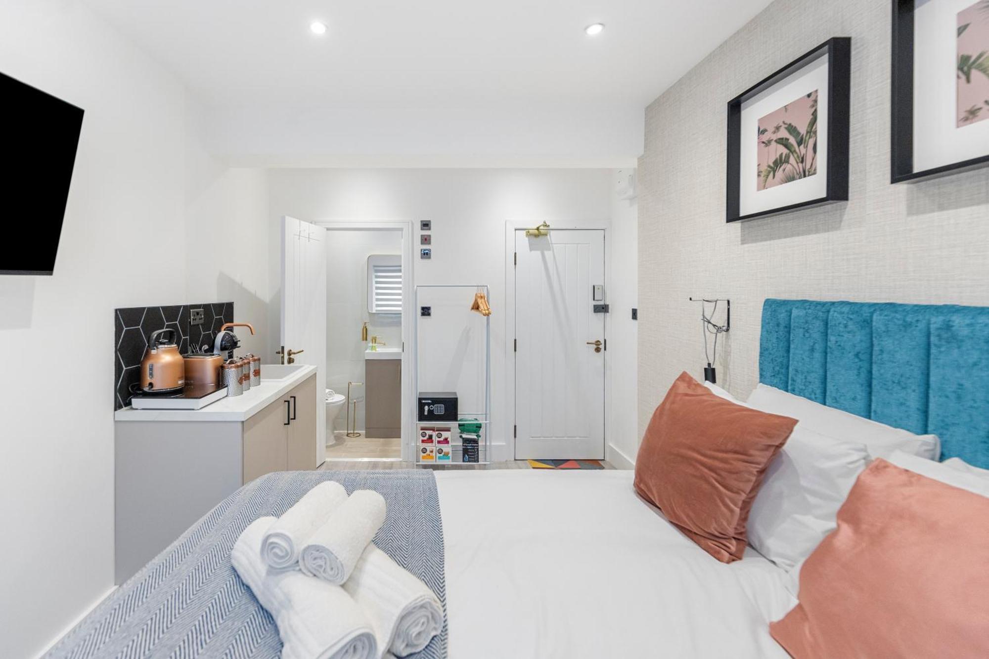 Minimalist Bliss With Refreshing Ambiance Londra